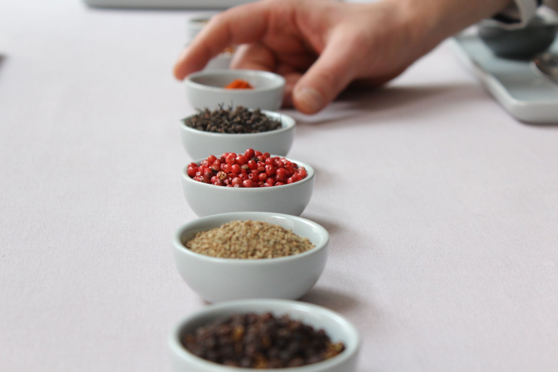 Dégustation d'épices accompagnées d'amuses bouches