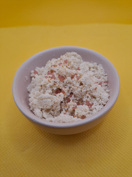 Mélange constitué de sésame blanc torréfié, de sel rouge de Hawai et de Yuzu